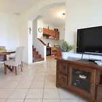 Nyaraló House Mirta